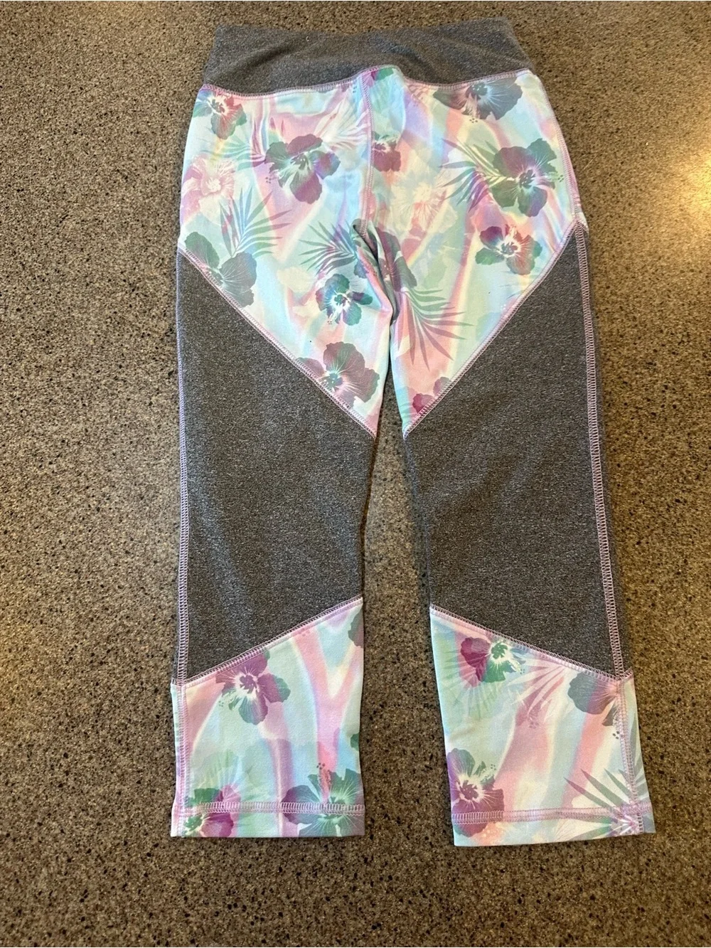 Justice Girls' Gray & Pastel Floral Athletic Capri Leggings